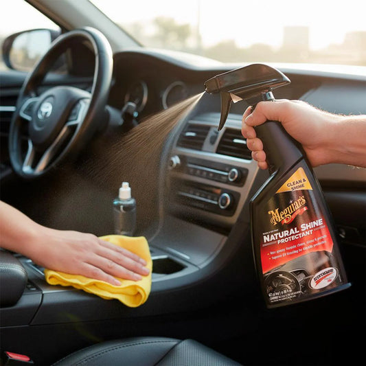 Meguiar's Protector y Abrillantador para Interiores con Protección UV – Spray 473 ml